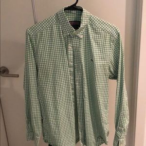 Vineyard Vines Gingham Green. Casual Button Down.